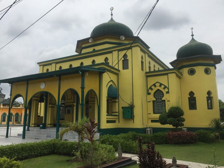 Image: Masjid Raya Sultan Siak Sri Inrapura by Merza Gamal