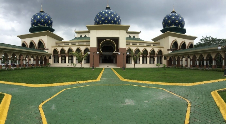 Image: Masjid Agung Sultan Hasyim-Siak Sri Indrapura by Merza Gamal