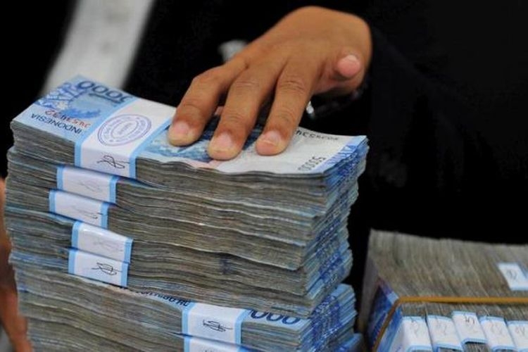 Ilustrasi pinjaman bank. (Foto: KOMPAS/HERU SRI KUMORO via kompas.com)