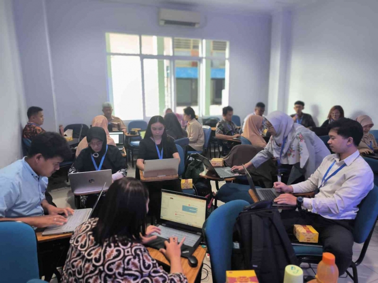 Kelompok Belajar , dan pembentukan organisasi kelas mempermudah penyerapan belajar , Sumber: Dok FTUMJ
