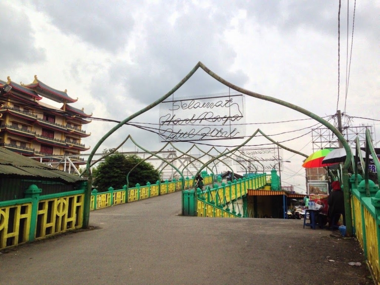 Image: Jembatan Tiiti Gantung Medan (Photo by Merza Gamal)