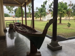 Image : Perahu yang digunakan menyusuri SUngai Siak di zaman Kesultanan by Merza Gamal