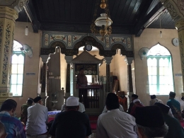 Image: Mimbar Masjid Raya Pangkalan Koto Baru kembaran dengan Masjid Raya Pasar Bawah Pekanbaru (by Merza Gamal)