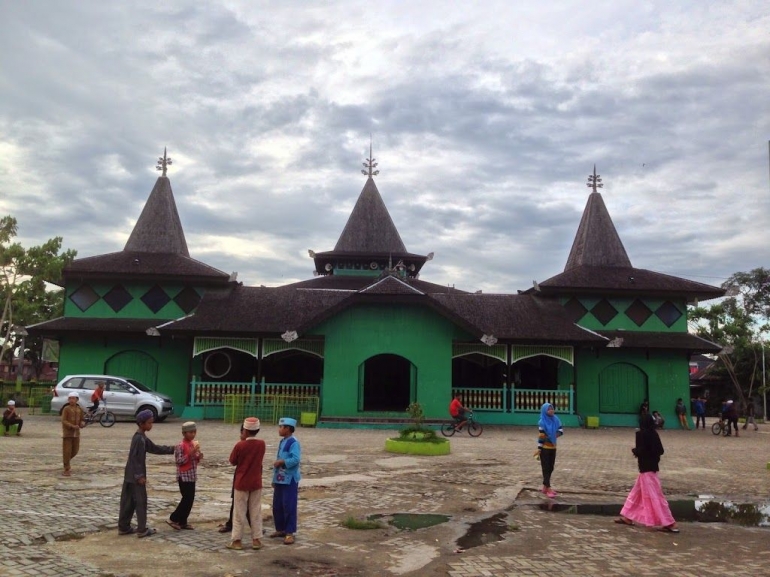 Image Masjid Sultan Suriansyah by Merza Gamal