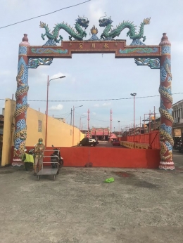 Image: untuk menghormati leluhur mereka yang Muslim, tidak dibolehkan untuk menyajikan persembahan binatang yang diharamkan di agama Islam