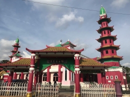 Image: Tampak belakang Masjid CengHo Palembang (by Merza Gamal)