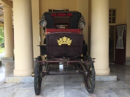 Image: Kereta Kencana Kesultanan Siak Sri Indrapura by Merza Gamal