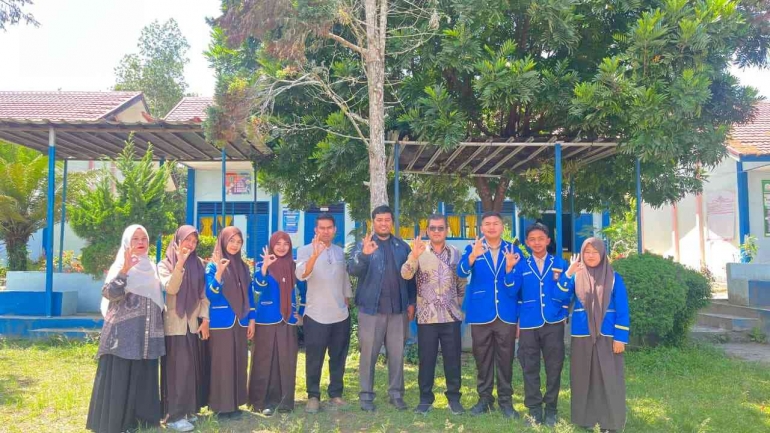 Kunjungan Literasi SMAN 1 Bukit ke SMAN 3 Bener Meriah