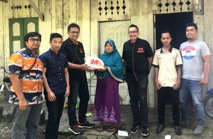 Image: Perbanyaklah bersedekah dan berbuat kebajikan (by Merza Gamal)