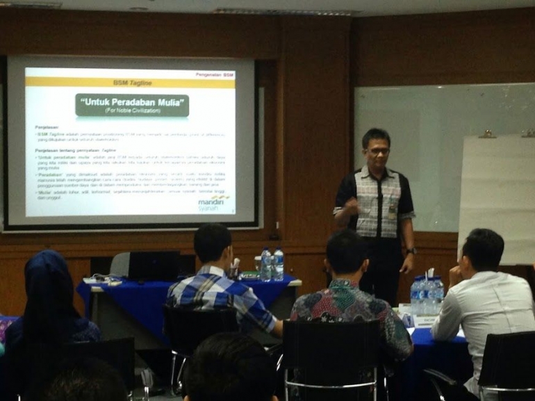 Ilustrasi Memfokuskan Program Pelatihan (Merza Gamal Photography)